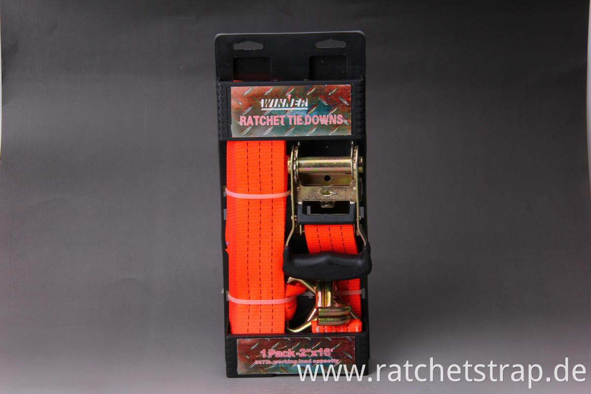 Packaged Ratchet Straps09